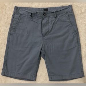 Short for men size 30, color gray brand Brunswick